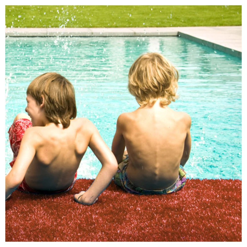 Gazon Synthétique Peps - Couleur Rouge Brique - 20mm - 2m X 4m 2 Gazon Synthétique Peps - Couleur Rouge Brique - 20mm - 2m X 4m – Image 2