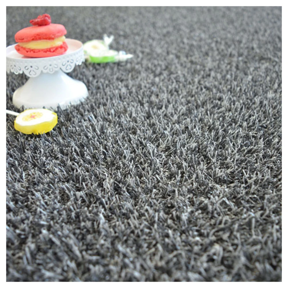 Gazon Synthétique Arty - Couleur Gris Foncé - 20mm - 1m X 10m 1 Gazon Synthétique Arty - Couleur Gris Foncé - 20mm - 1m X 10m