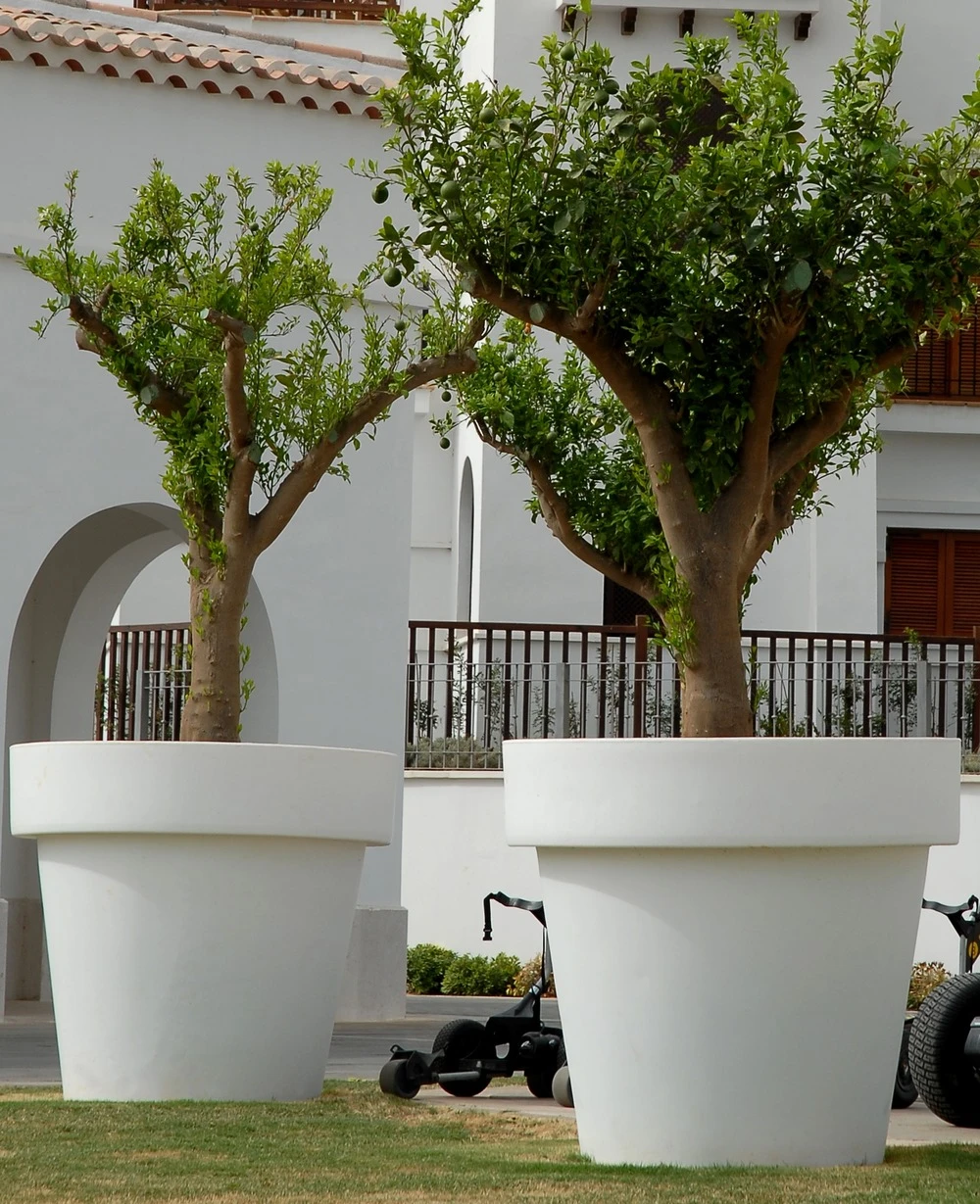 Pot De Fleurs Magnolia 120 ø120x114cm - Blanc 2 Pot De Fleurs Magnolia 120 ø120x114cm - Blanc – Image 2